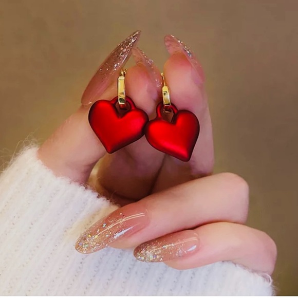 Valentine Metal Puffy Frosted Heart Dangle Women Earrings - Picture 5 of 7